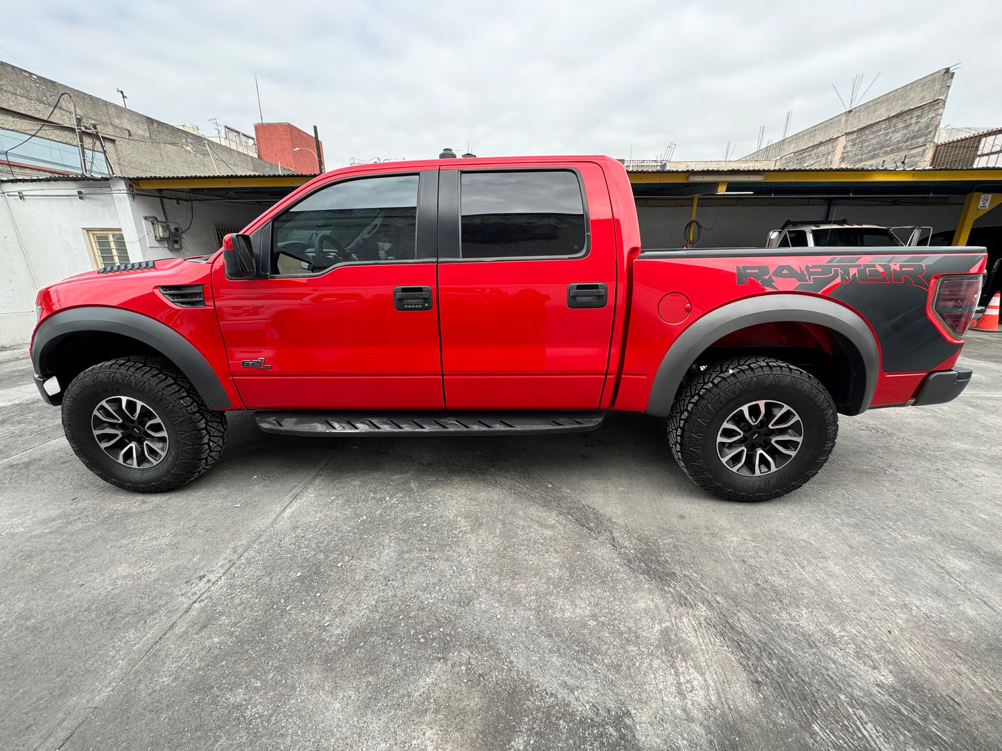 Ford Raptor 2012